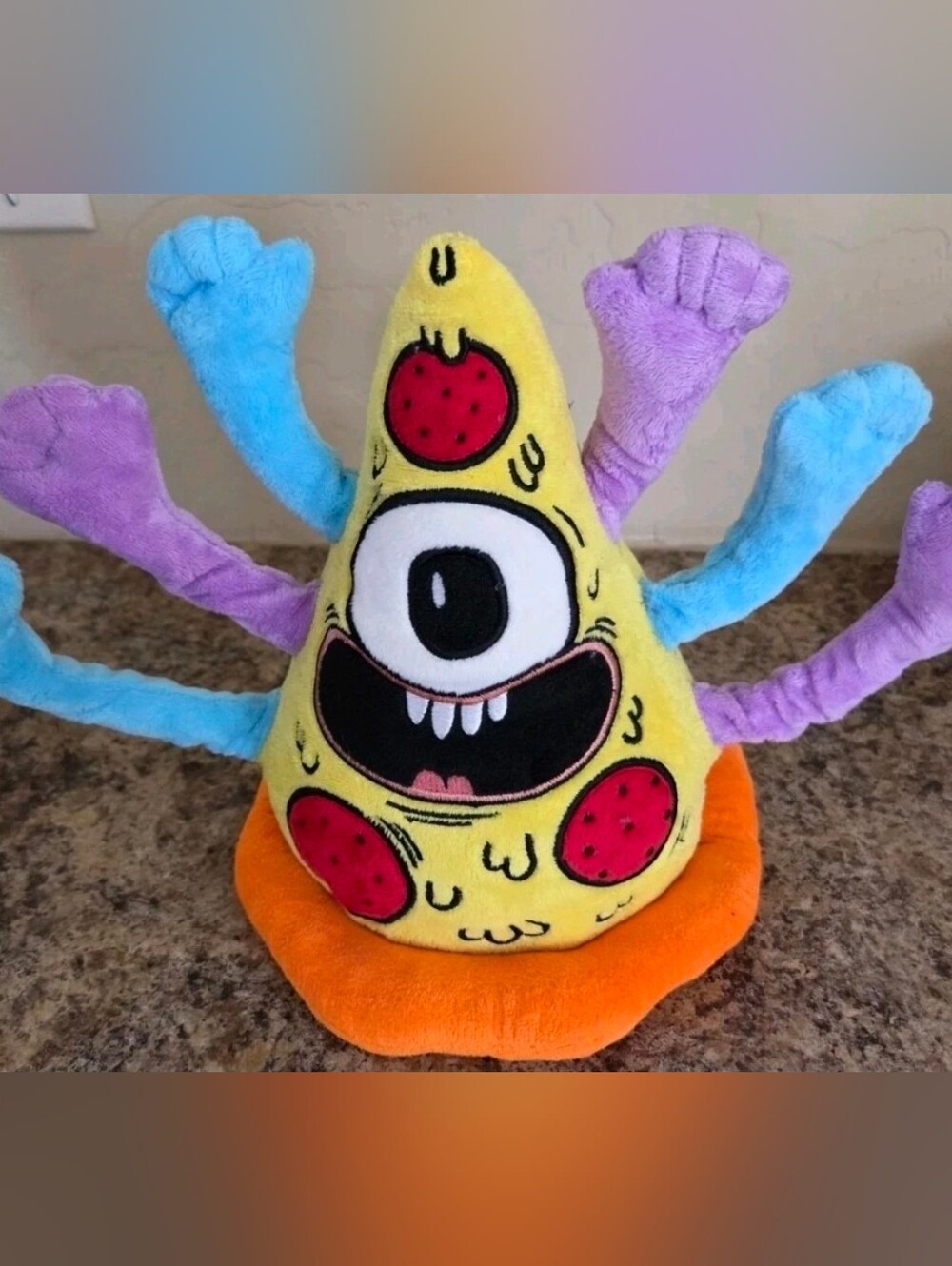 Meow Wolf 2023 Za Pizza Pals Playzone Plush Souvenir Monster Bendable Food 9"